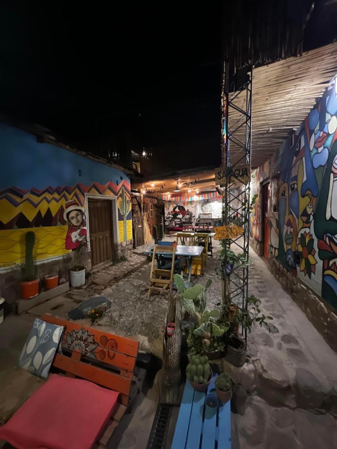 Giramundo Hostel Humahuaca Exterior foto